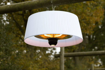 gezellige tuin of terras door Sunred Compact Artix Bright Hangende Witte heater