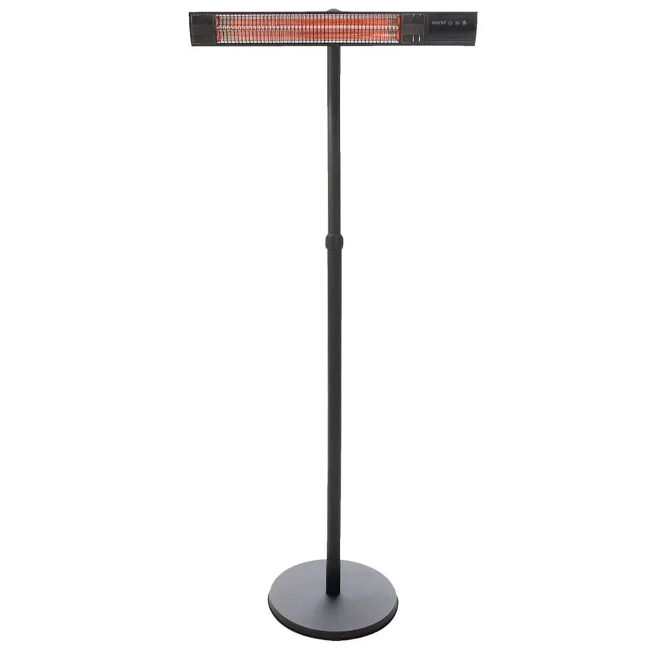 Schwarzer stehender Sunred Royal Diamond Dark Terrassenheizer mit 2500 Watt und Rose-Gold-Carbon-Technologie