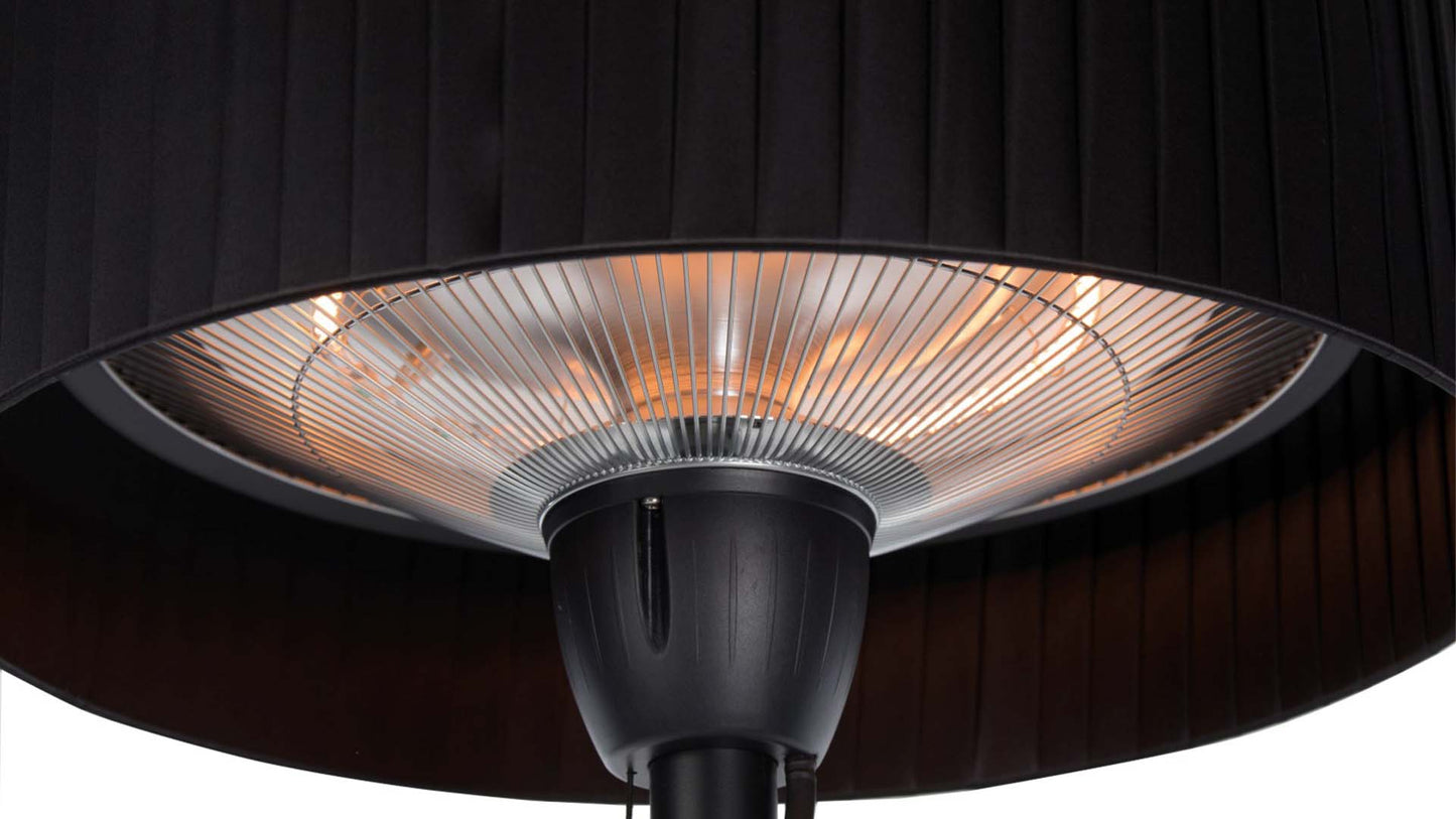 Stehender schwarzer Sunred Artix Bright Terrassenheizer mit 1500 Watt