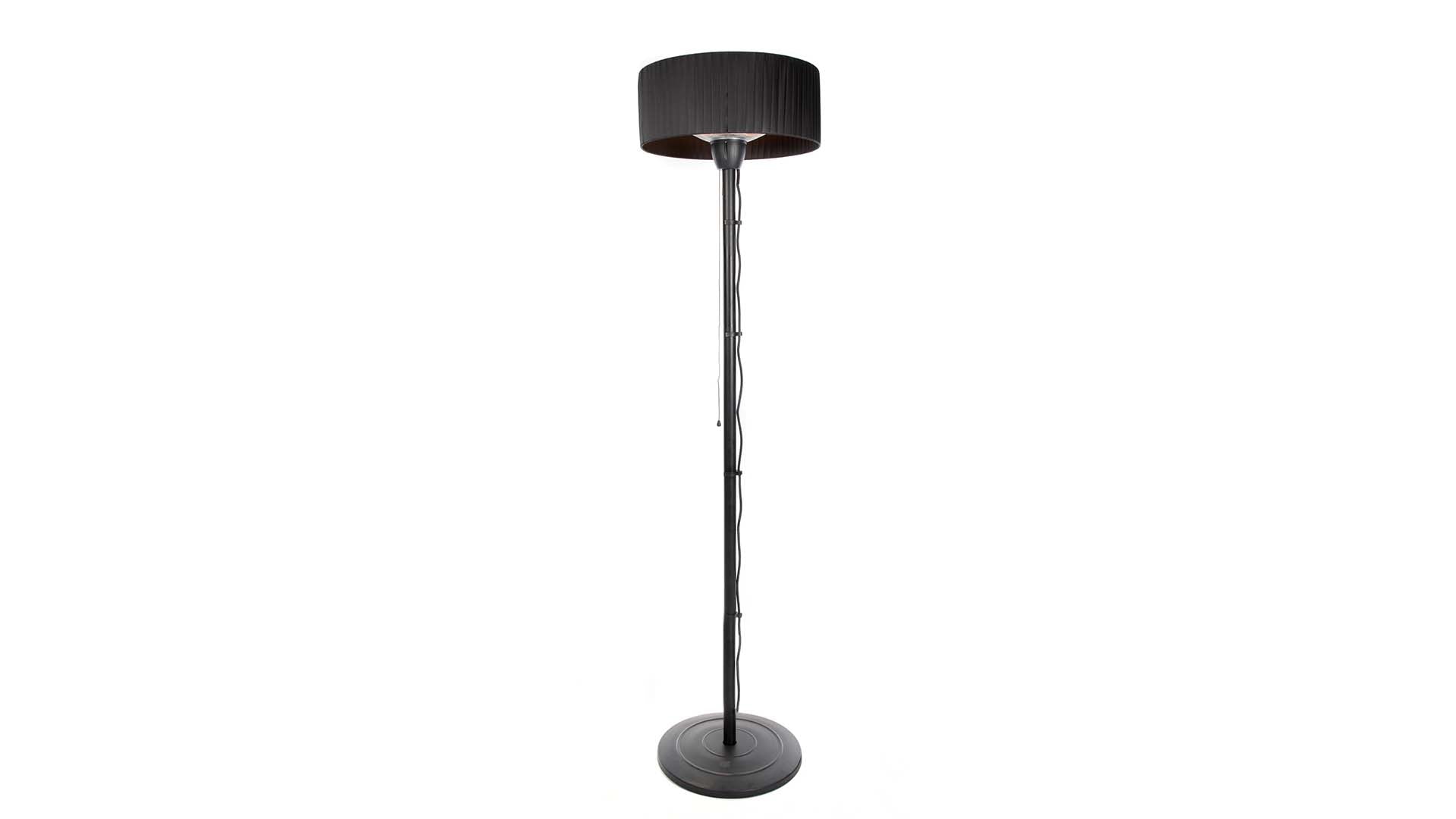 Stehender schwarzer Sunred Artix Bright Terrassenheizer mit 1500 Watt