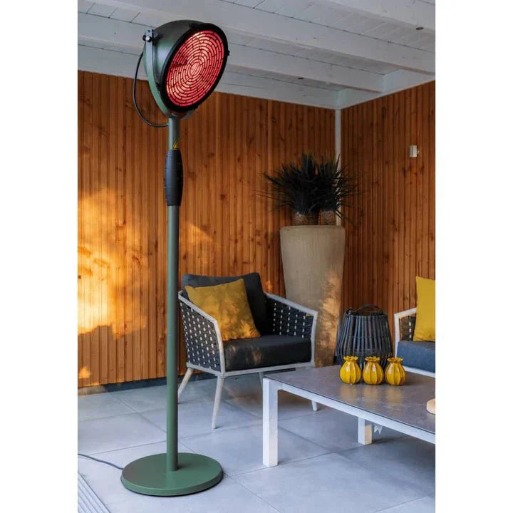 Stehender Sunred Indus Ultra Jade Smart Terrassenheizer mit 2100 W in Roségold/Grün