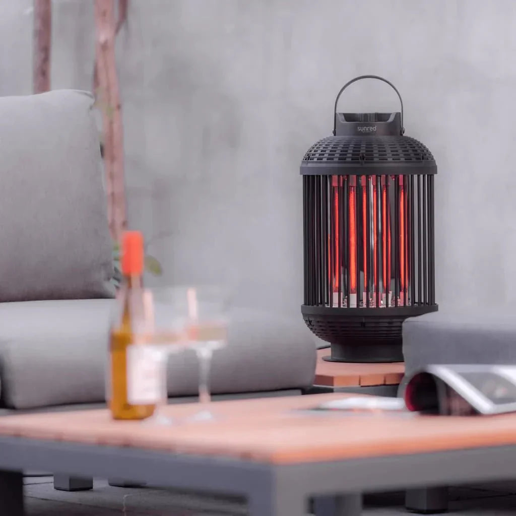 gezellig terras door de Sunred Indox tafelverwarmer of terrasverwarmer